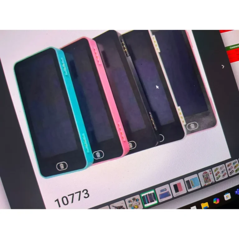 مقلمة مدرسية بغطاء نوت باد LCD — كل حاجتك في علبة واحدة